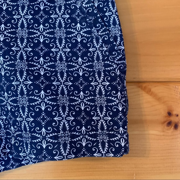 Red Camel Shorts - Picture 3 of 7